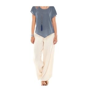 Oh My Gauze “Grace Blouse” Size 2 casual point detail at the bottom.